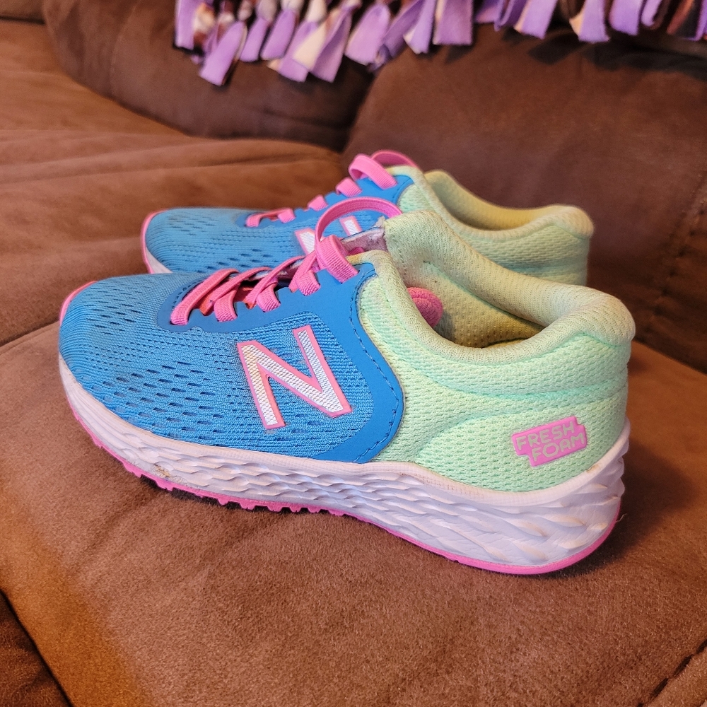 Girls sneakers 👟